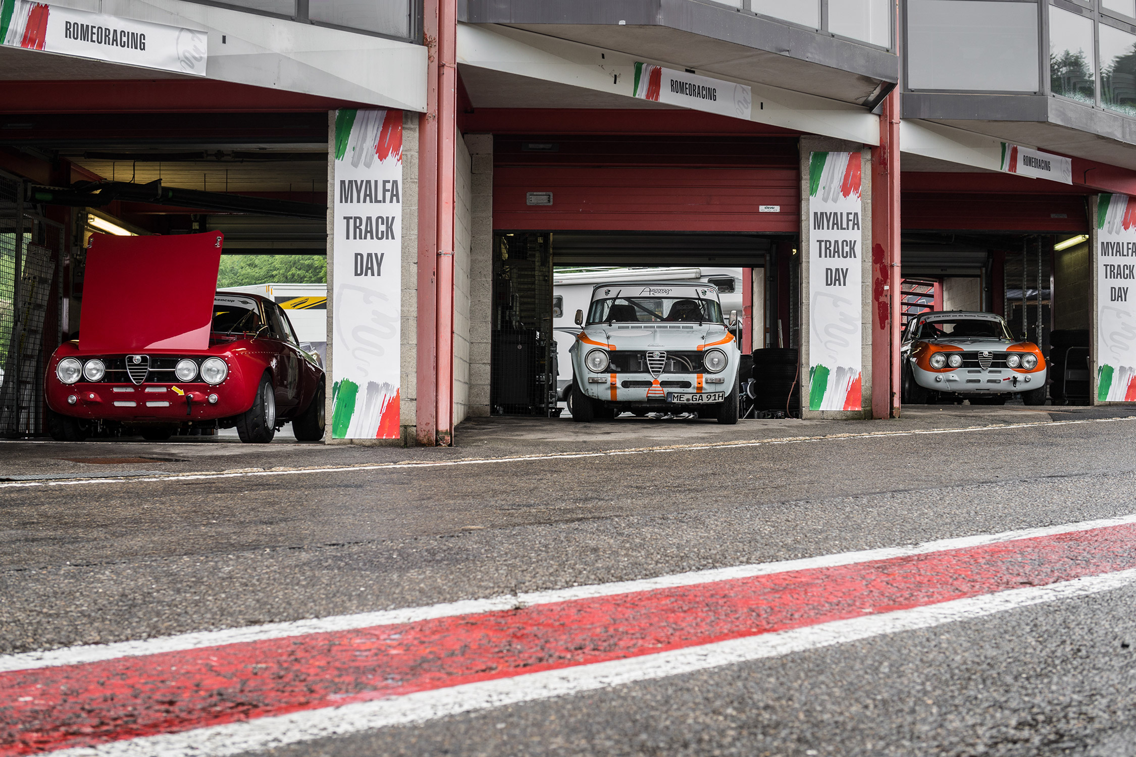 Trackday, Rennstrecke, Ausland, Circuit Spa, selbst auf Rennstrecke fahren,  Rennfahrer, Fahrsicherheit, Fahrtraining, Fahrsicherheitstraining